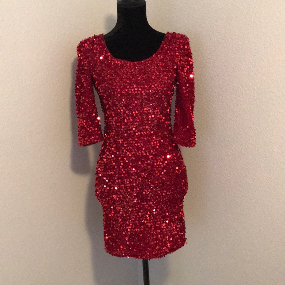 Red dress xs